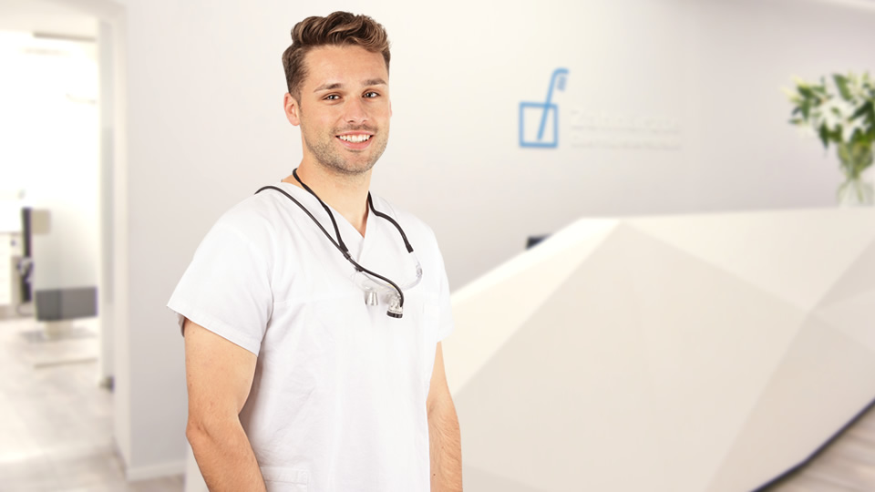 Dr. med. dent. Nicholas Kühn, Dr. med. dent. / Dentist