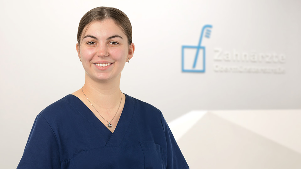 Anne Sophie Közlow, Zahnmedizinische Fachangestellte (ZFA) 