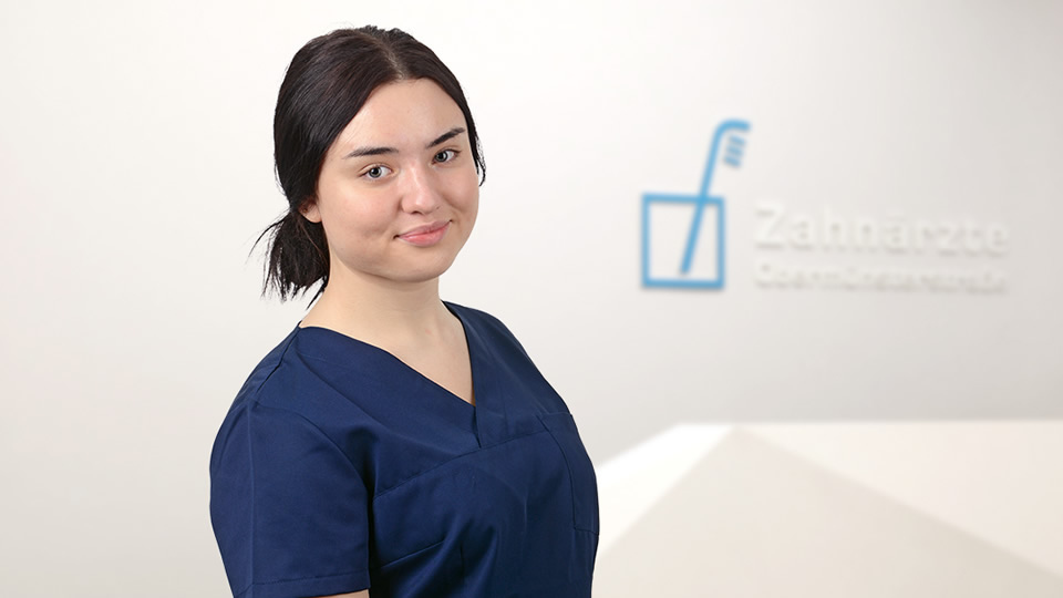 Lena Franz, Auszubildende zur zahnmedizinischen Fachangestellten (ZFA)