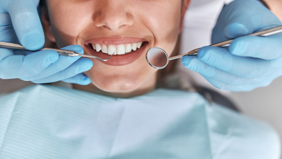 Unterschätzte Zahnprobleme – frühe Warnzeichen richtig deuten